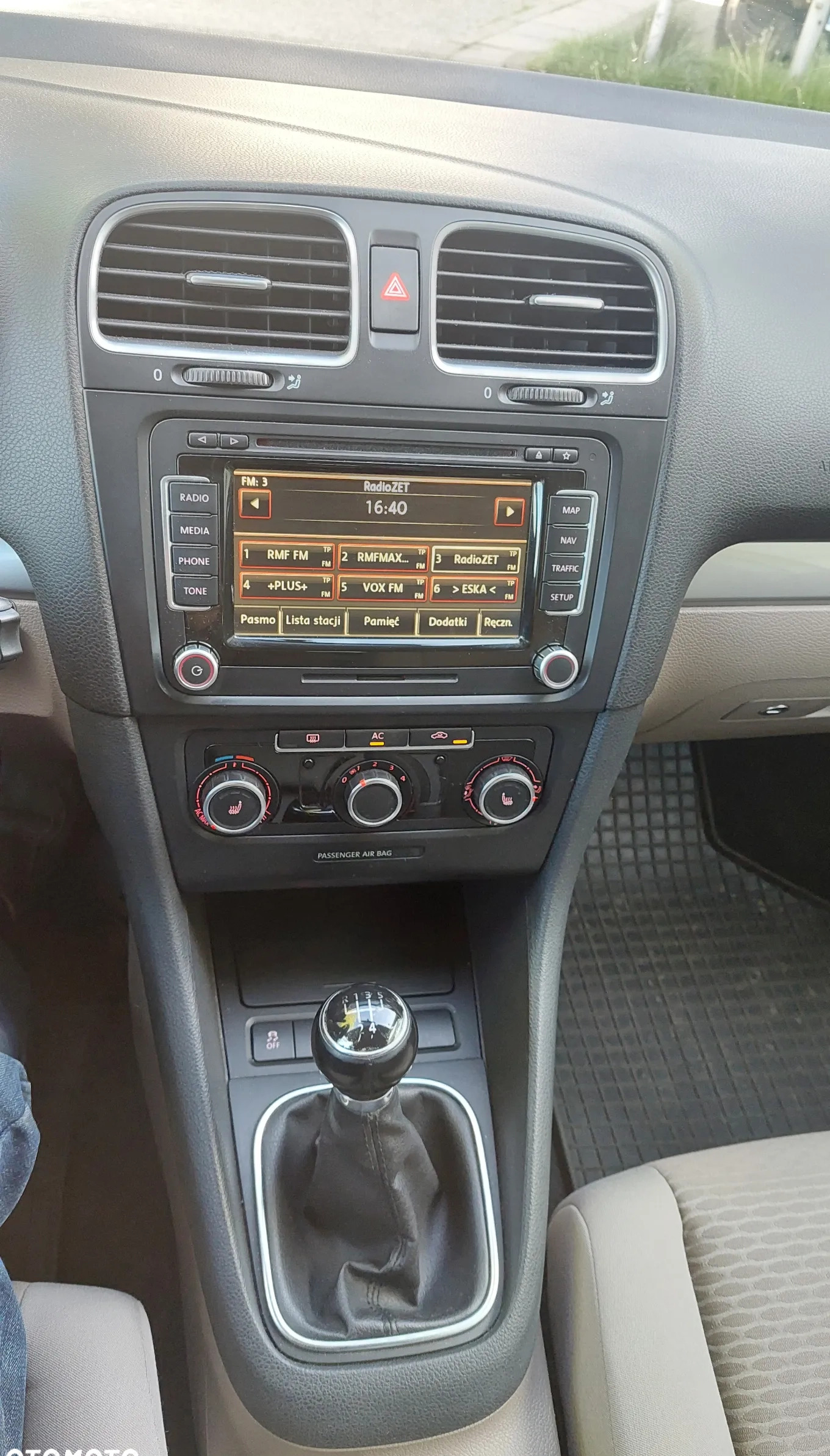 Volkswagen Golf cena 27900 przebieg: 170000, rok produkcji 2012 z Słupsk małe 154